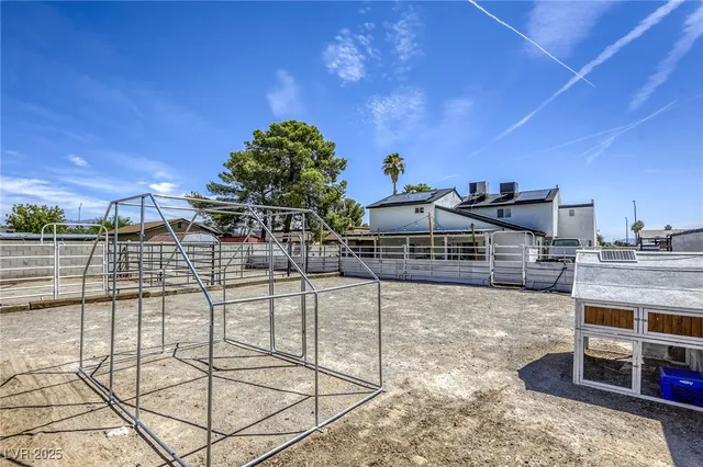 $617,799 | 2913 Michael Way, Las Vegas, NV 89108