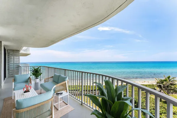 $2,200,000 | 3360 South Ocean Boulevard, Unit 5FII, Palm Beach, FL 33480