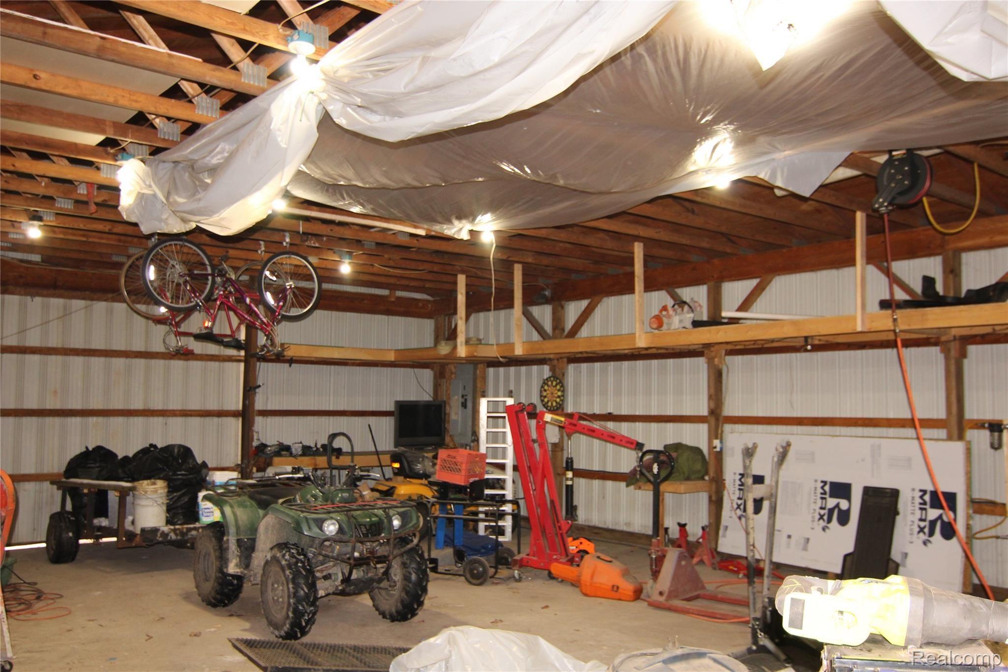 2982 Carpenter Road Lapeer, MI 48446 - Photo 17 of 40 IMG_2288.JPG
