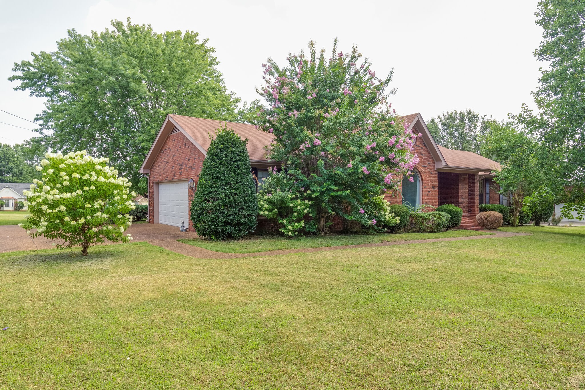 4210 Maxwell Road Antioch, TN 37013 - Photo 4 of 32 Gallery Image 4