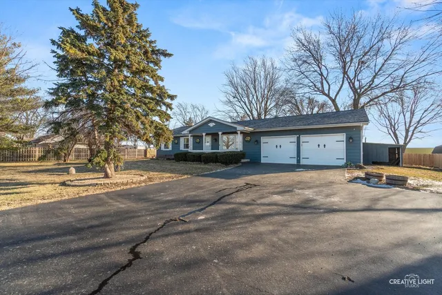 $2,250 | 30 Highway, Big Rock, IL 60511