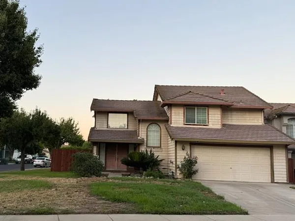 $400,000 | 804 Salina Drive, Modesto, CA 95357