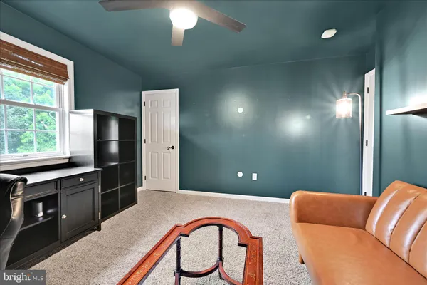 $450,000 | 707 Kenneth Drive, Mount Joy, PA 17552