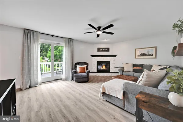 $450,000 | 707 Kenneth Drive, Mount Joy, PA 17552
