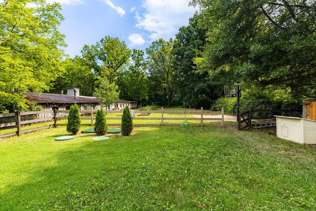 7549 Thomas Spring Road Bridgewater, VA 22812 - Photo 18 of 57 a view of a backyard with swimming pool
