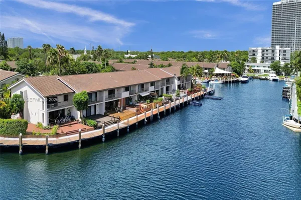 $890,000 | 2689 Northeast 165th Street, Unit 56, North Miami Beach, FL 33160
