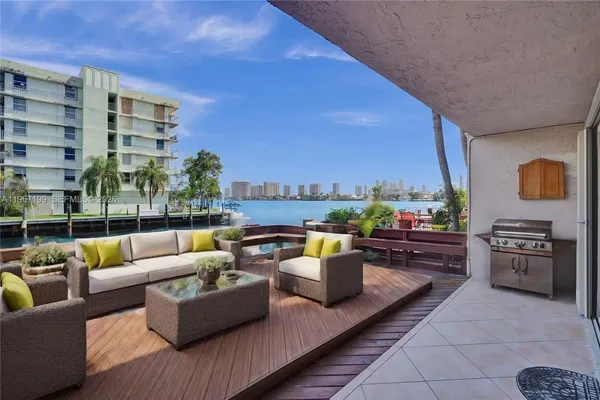 $890,000 | 2689 Northeast 165th Street, Unit 56, North Miami Beach, FL 33160