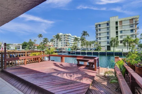 $890,000 | 2689 Northeast 165th Street, Unit 56, North Miami Beach, FL 33160