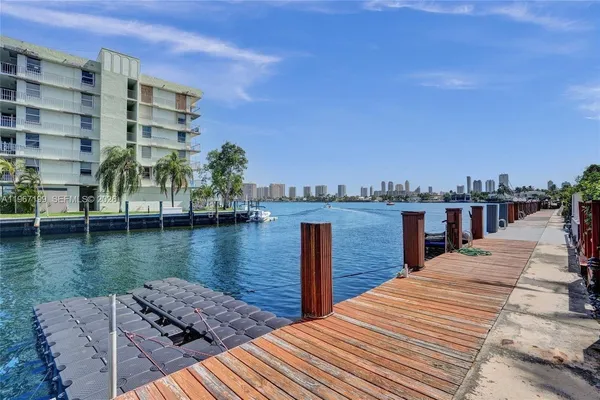 $890,000 | 2689 Northeast 165th Street, Unit 56, North Miami Beach, FL 33160