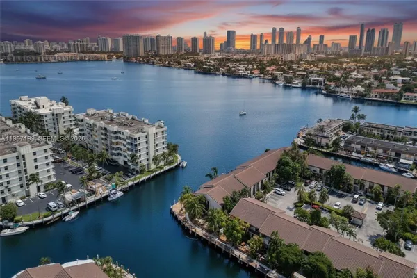 $890,000 | 2689 Northeast 165th Street, Unit 56, North Miami Beach, FL 33160