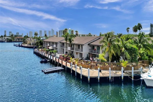 $890,000 | 2689 Northeast 165th Street, Unit 56, North Miami Beach, FL 33160