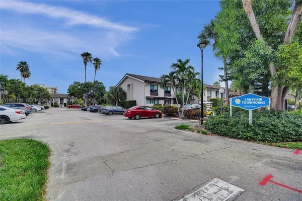 $890,000 | 2689 Northeast 165th Street, Unit 56, North Miami Beach, FL 33160