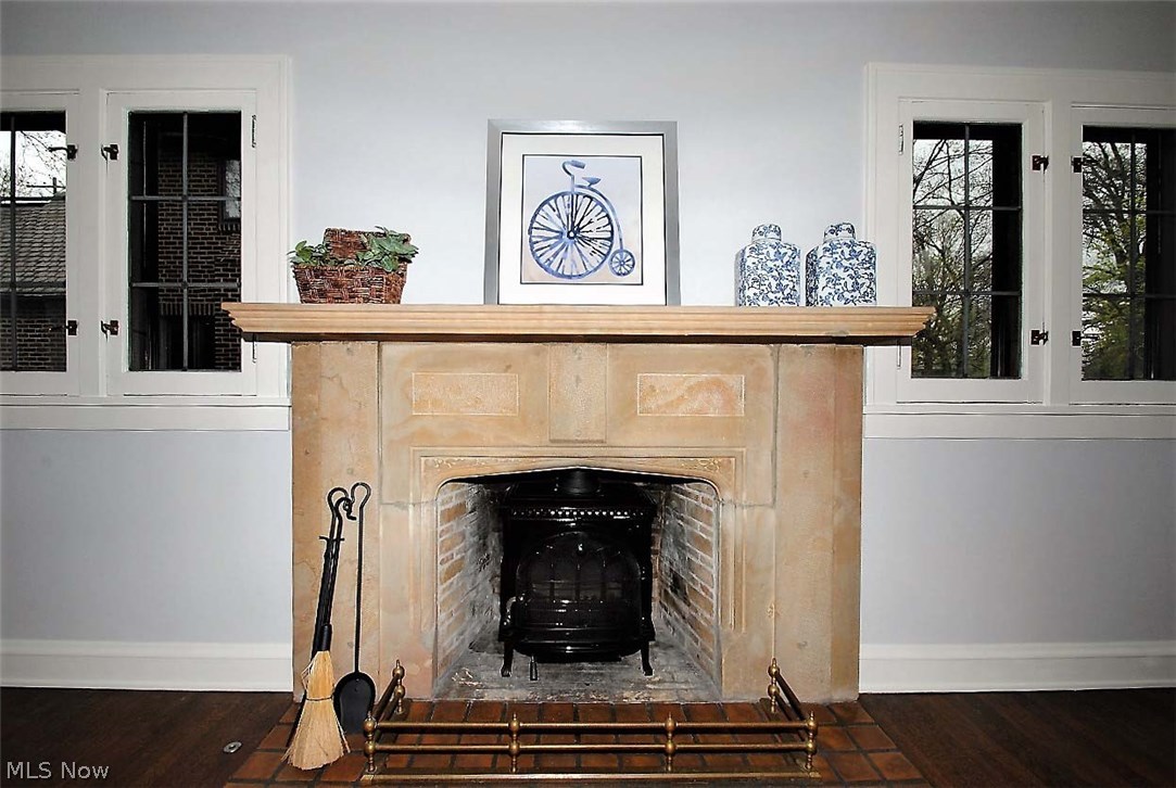3294 Maynard Road Beachwood, OH 44122 - Photo 7 of 28 Fireplace in Living Room