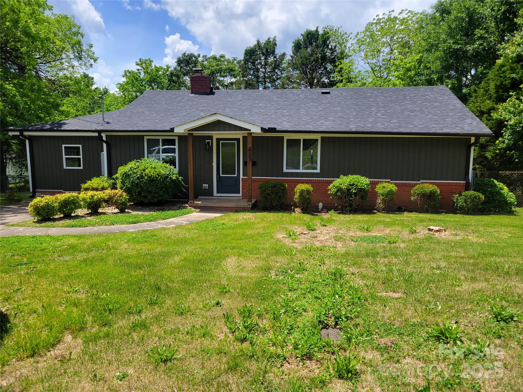 423 South Rhyne Street Dallas, NC 28034 - Photo 1 of 29