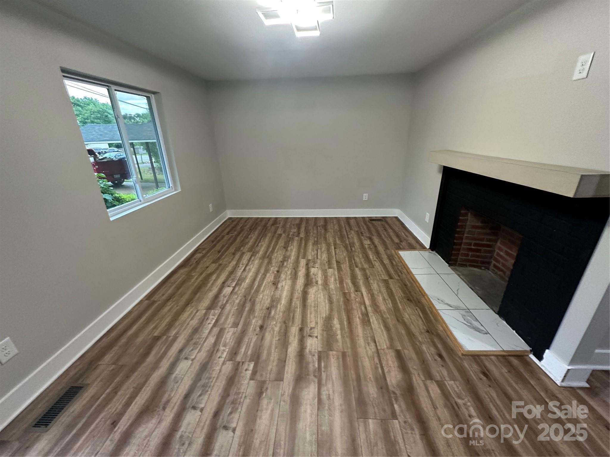 423 South Rhyne Street Dallas, NC 28034 - Photo 9 of 29