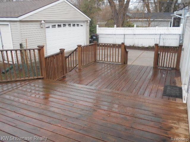 2626 Hessel Avenue Rochester Hills, MI 48307 - Photo 7 of 14