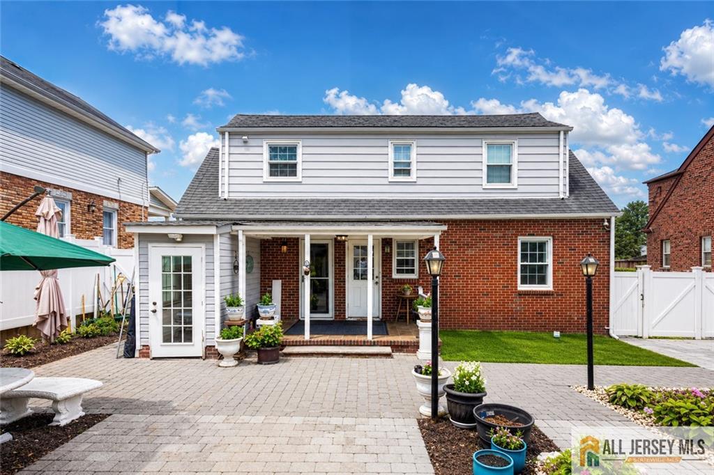 640 Florida Grove Road Keasbey, NJ 08832 - Photo 5 of 40