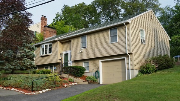 75 Maplewood Road Lynn, MA 01904 - Photo 1 of 12 Gallery Image 1