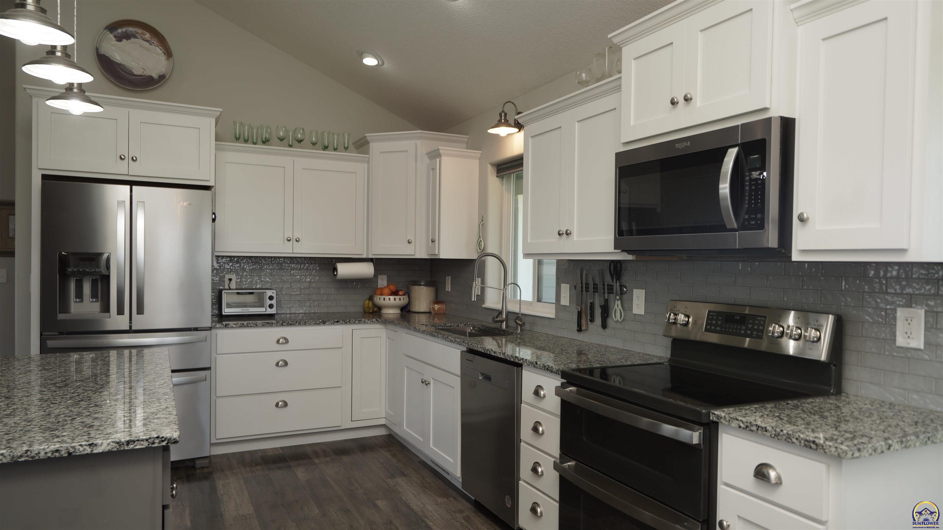 14787 198th Road Mayetta, KS 66509 - Photo 12 of 52