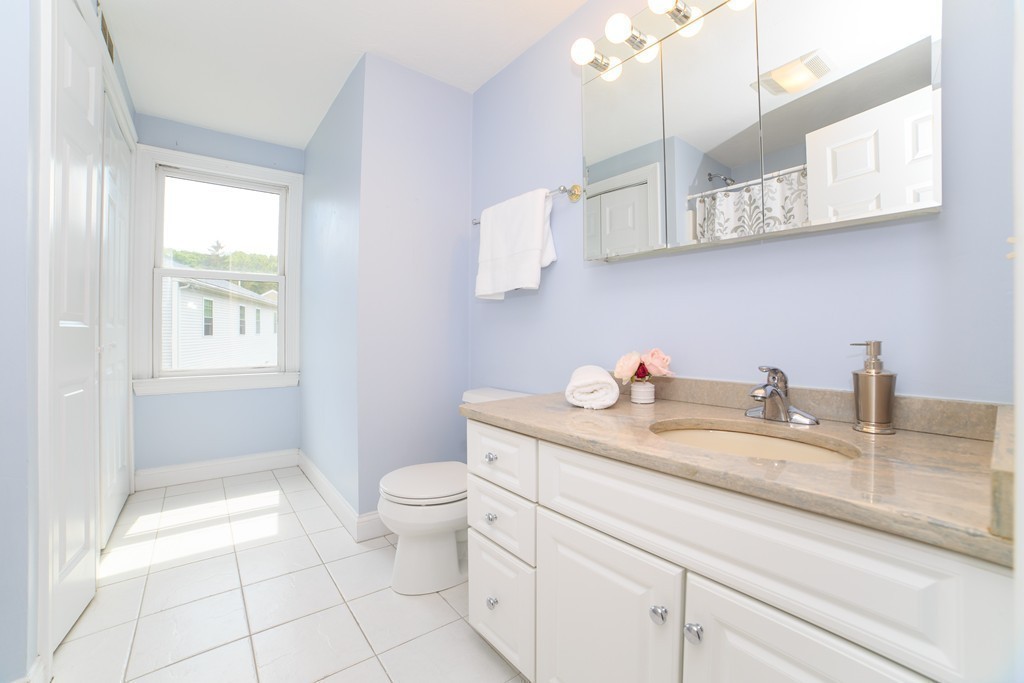 54 Beaconwood Road, Unit 2 Newton, MA 02461 - Photo 15 of 30 Gallery Image 15
