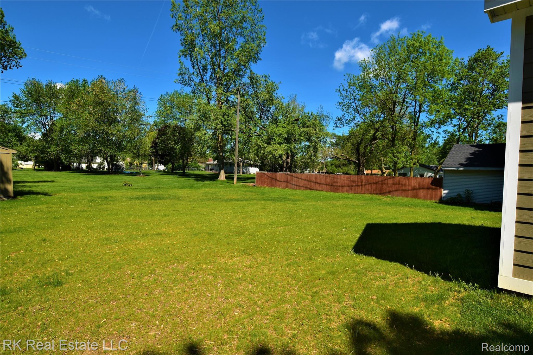 58635 Lind Road Washington, MI 48094 - Photo 20 of 23 DSC_0287.JPG