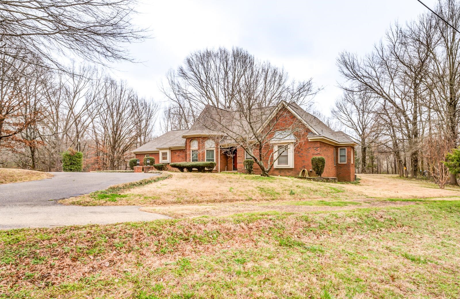 8451 Craven Road Bartlett, TN 38002 - Photo 3 of 36 Gallery Image 3