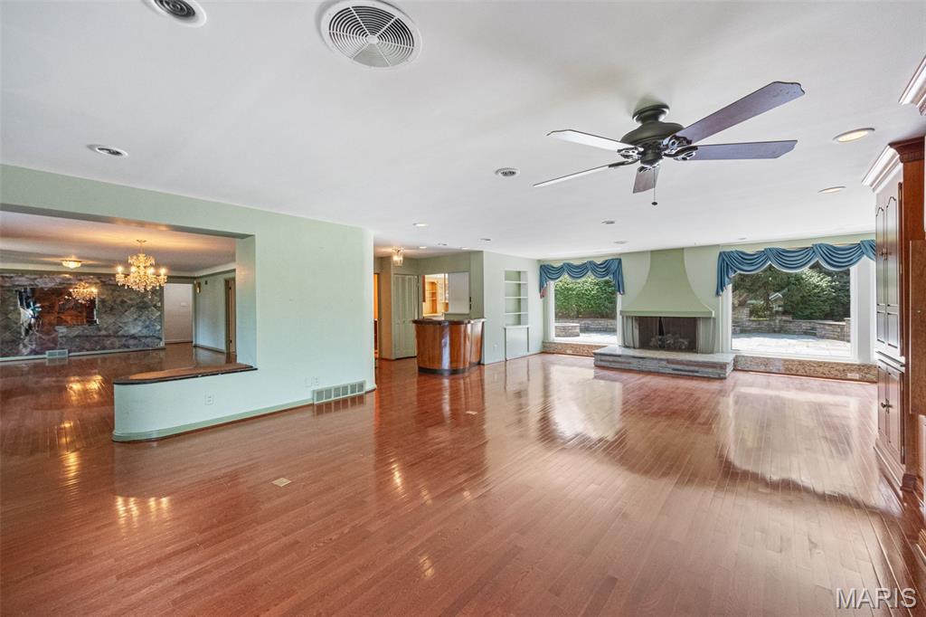 5901 Highfield Road St. Louis, MO 63109 - Photo 8 of 55 Gallery Image 8