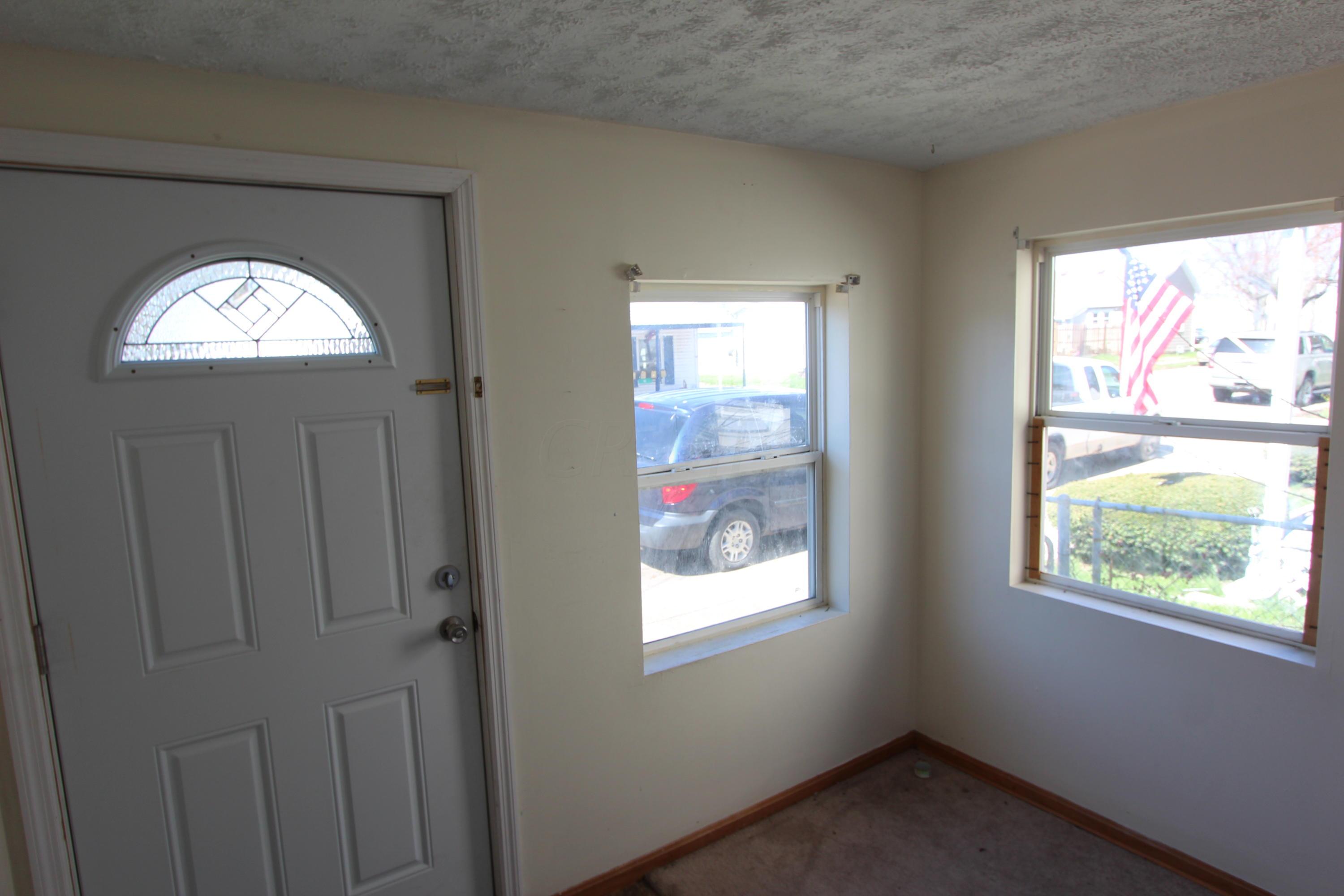 92 South Madison Road London, OH 43140 - Photo 4 of 8 Gallery Image 4