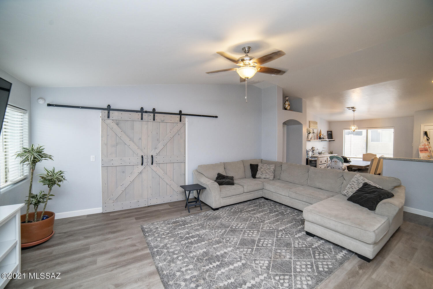 3386 South Desert Promenade Road Tucson, AZ 85735 - Photo 1 of 20