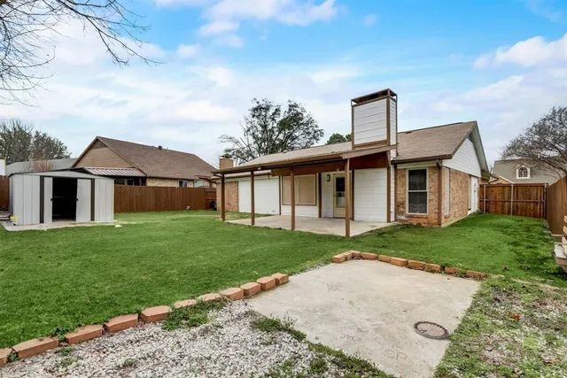 $2,299 | 4233 Glen Ridge Drive, Arlington, TX 76016