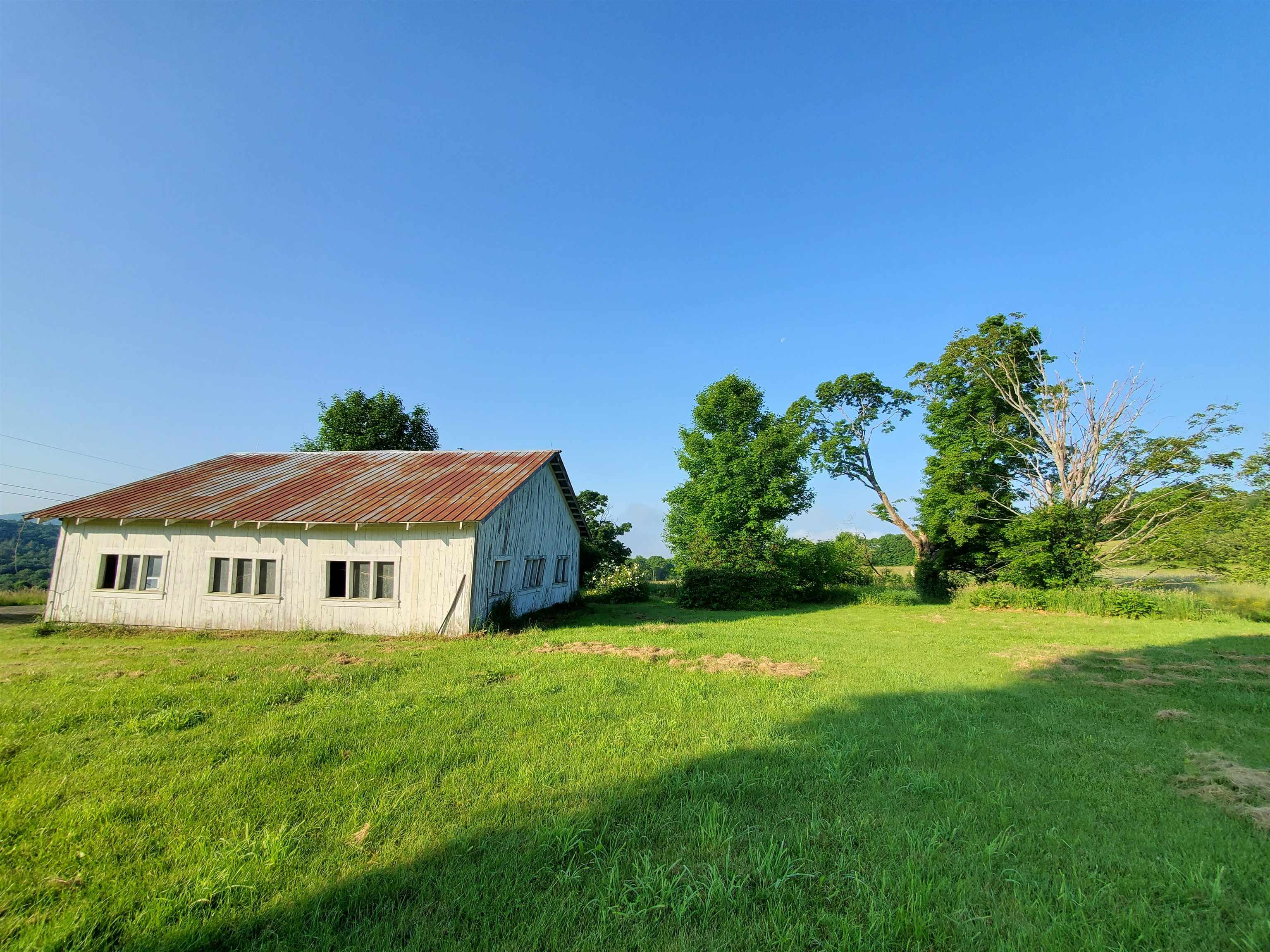 128 Valley View Road Waterford, VT 05819 - Photo 11 of 42
