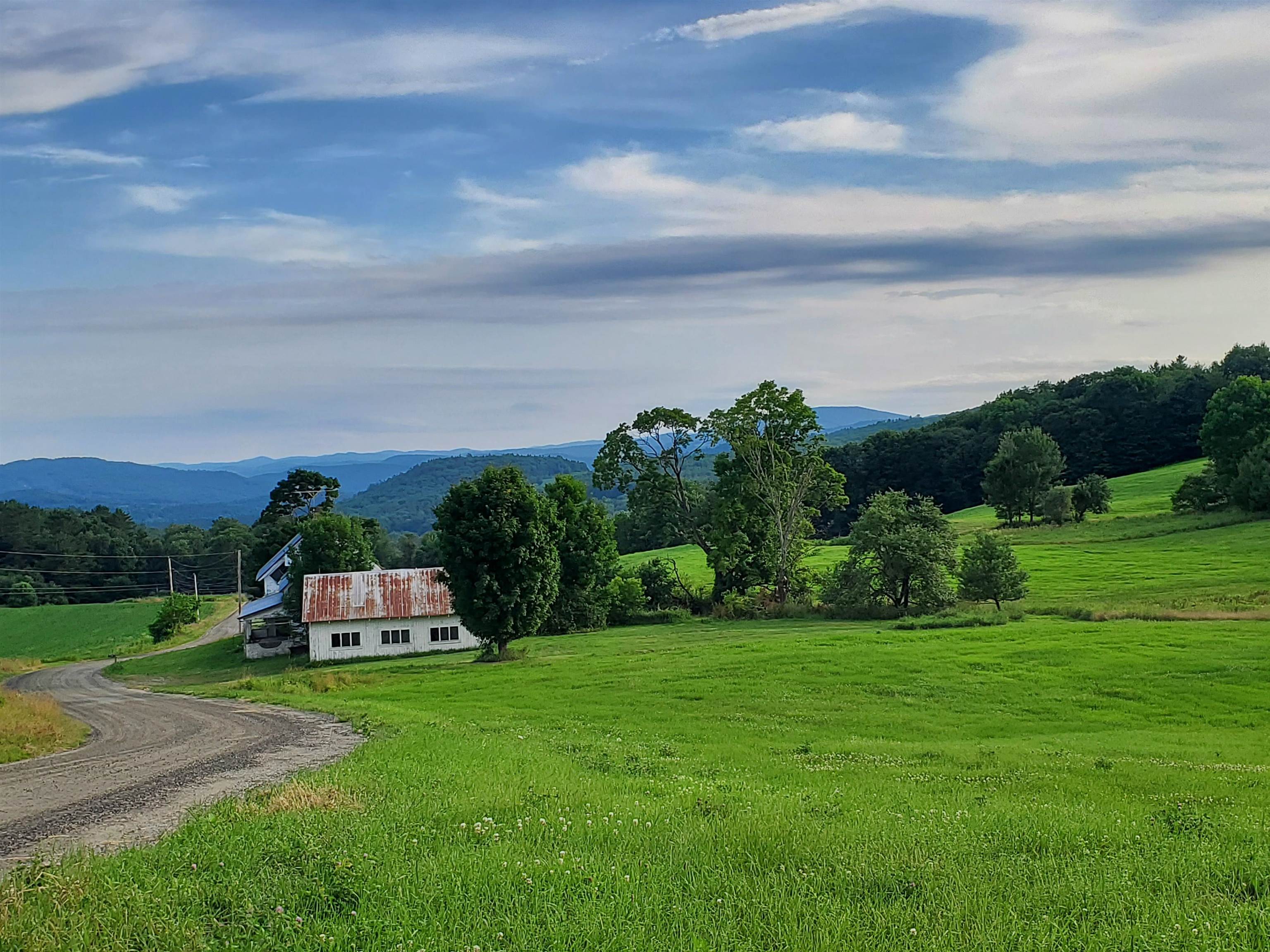 128 Valley View Road Waterford, VT 05819 - Photo 14 of 42