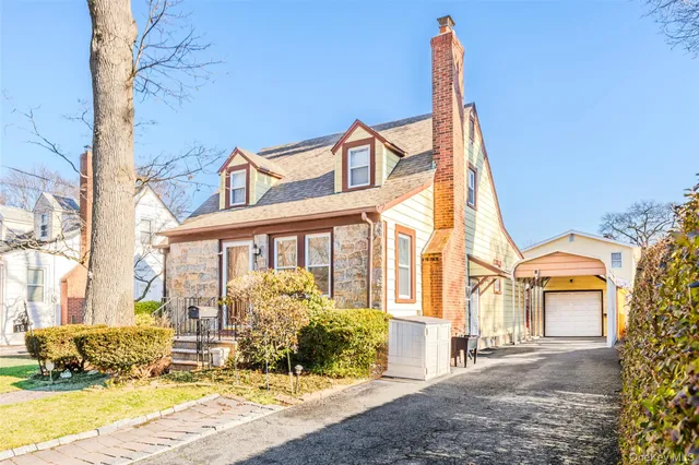 $649,000 | 12 King Street, Freeport, NY 11520