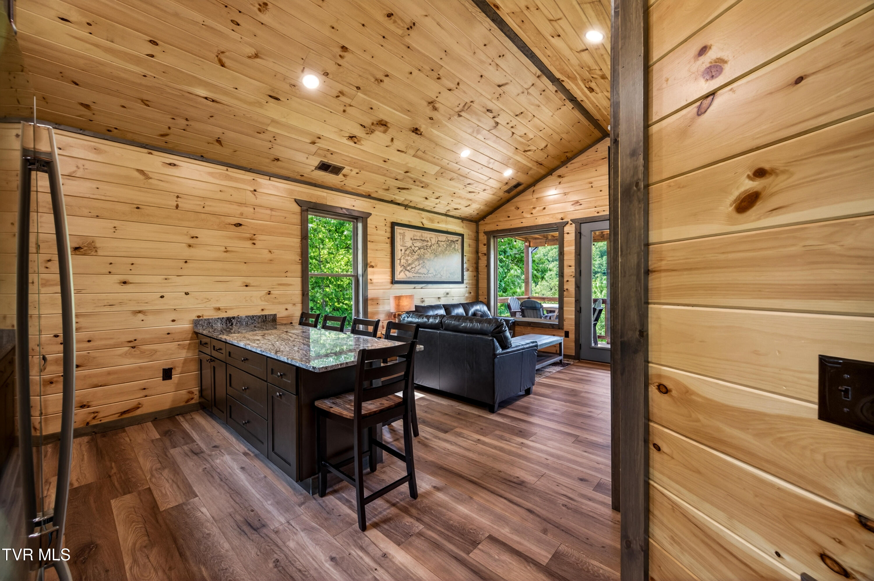 756 Ski View Lane Sevierville, TN 37876 - Photo 3 of 48 DSC_8155