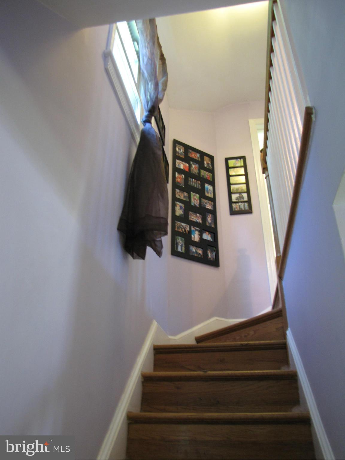 6206 Greentree Road Bethesda, MD 20817 - Photo 9 of 17 Interior (General)