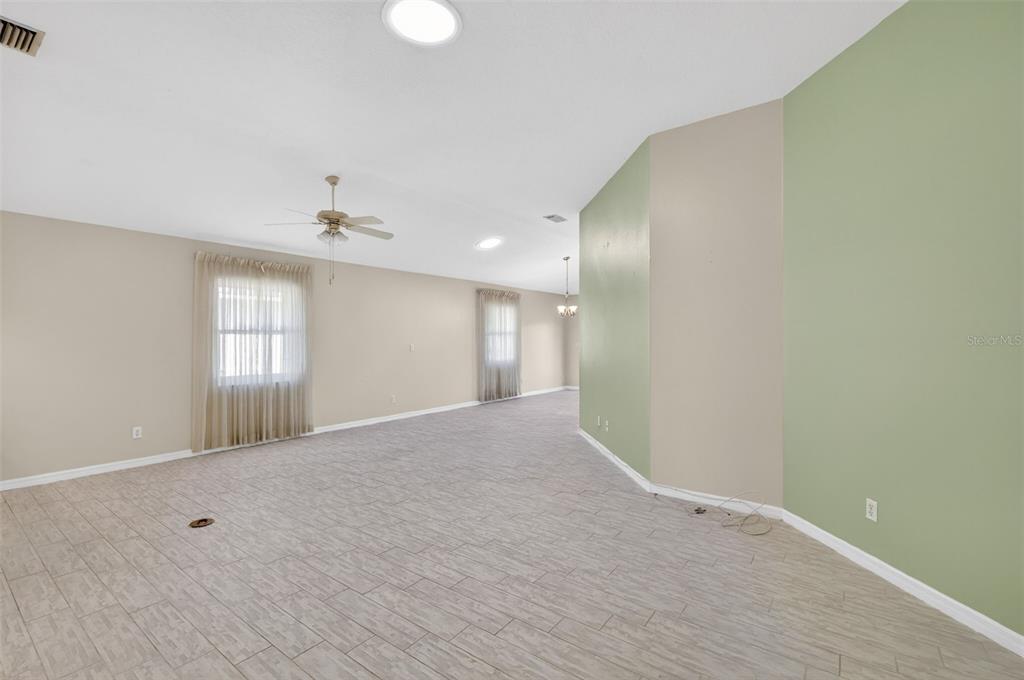 5500 Laver Street Leesburg, FL 34748 - Photo 5 of 35 a view of an empty room