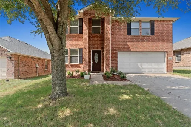 $2,300 | 12825 Kiltartan Drive, Frisco, TX 75035