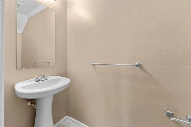 $2,300 | 12825 Kiltartan Drive, Frisco, TX 75035