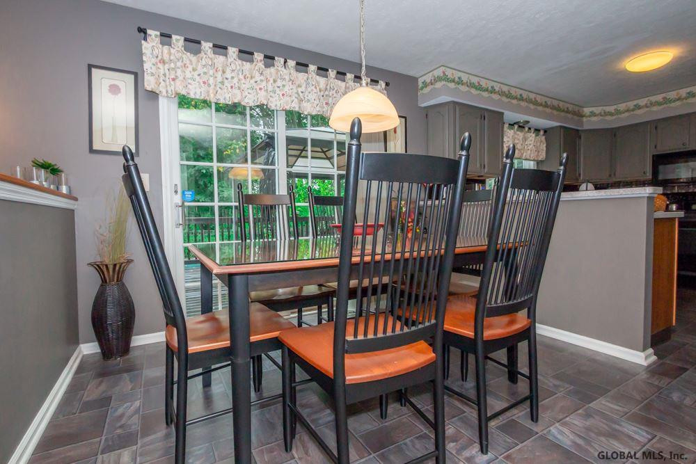 13 Squire Road Colonie, NY 12304 - Photo 13 of 47 Photo 13