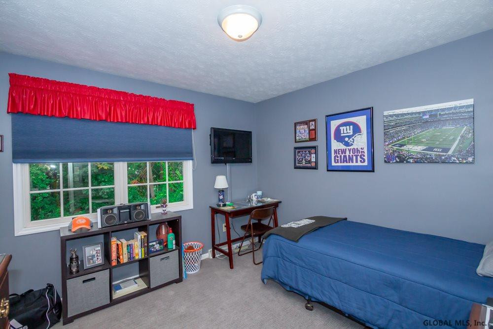 13 Squire Road Colonie, NY 12304 - Photo 23 of 47 Photo 24