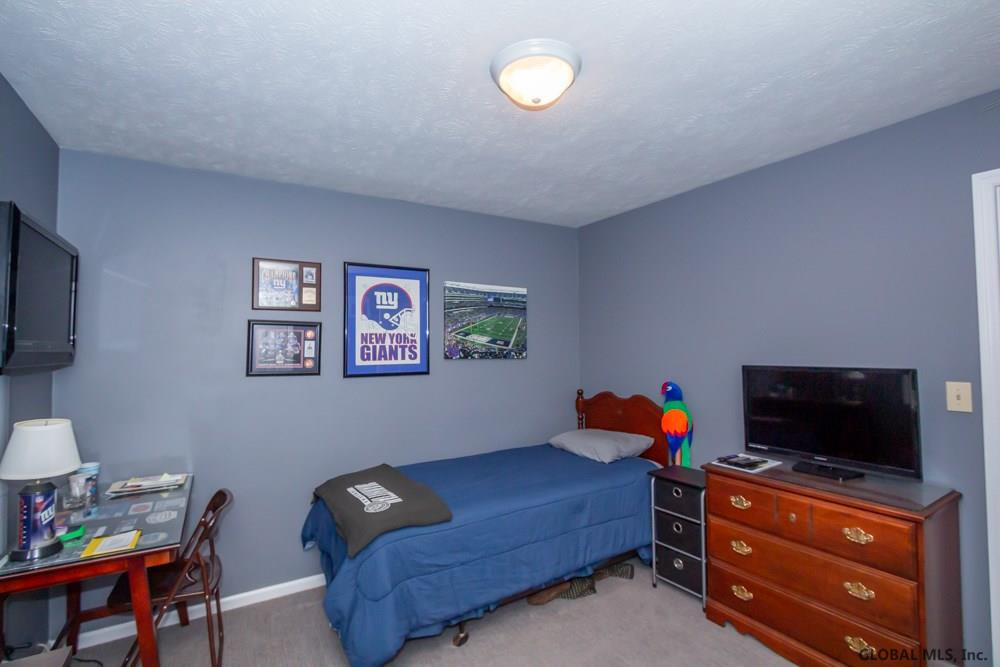13 Squire Road Colonie, NY 12304 - Photo 24 of 47 Photo 25