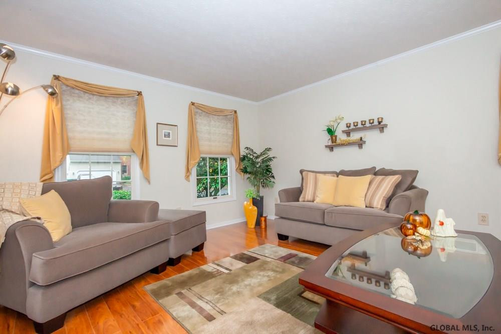 13 Squire Road Colonie, NY 12304 - Photo 5 of 47 Photo 5