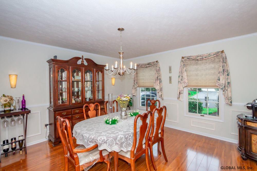 13 Squire Road Colonie, NY 12304 - Photo 7 of 47 Photo 7