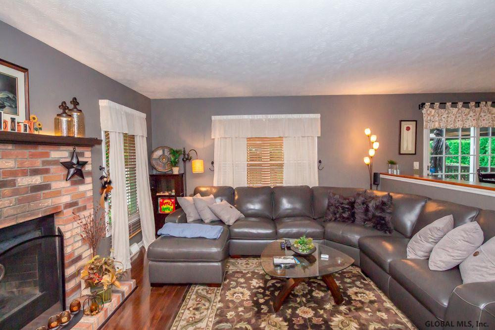 13 Squire Road Colonie, NY 12304 - Photo 10 of 47 Photo 10