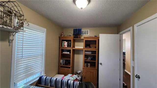 $510,000 | 201 Southeast Johnson Street, Lee's Summit, MO 64063