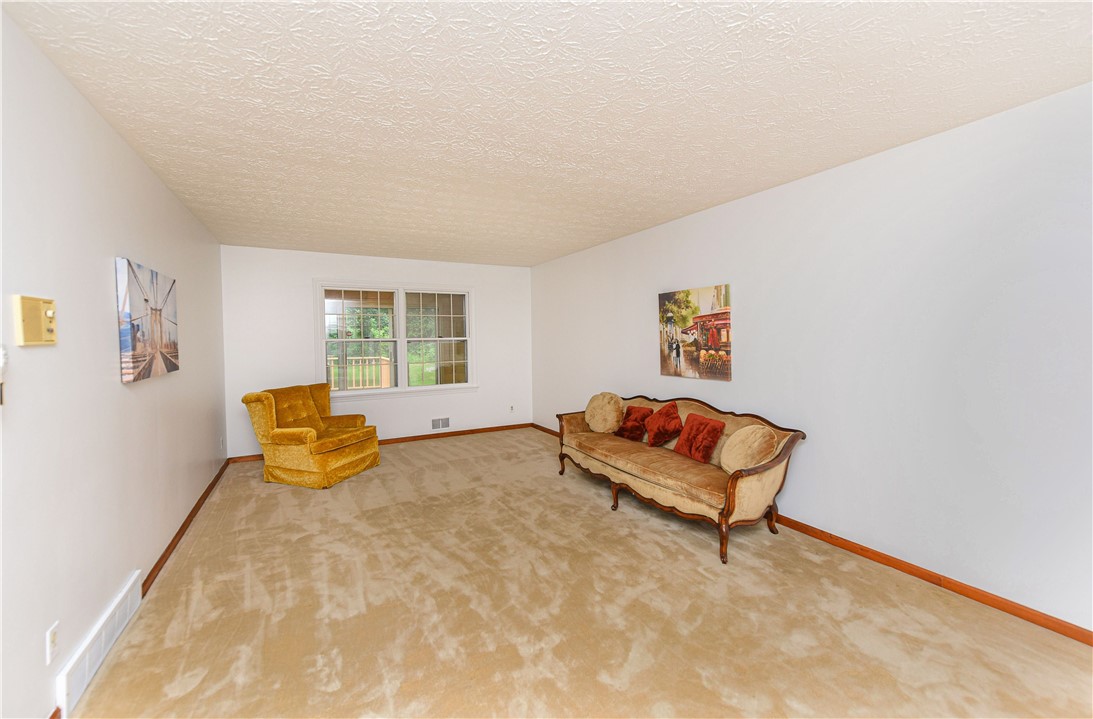 10 Kitty Hawk Drive Pittsford, NY 14534 - Photo 15 of 37