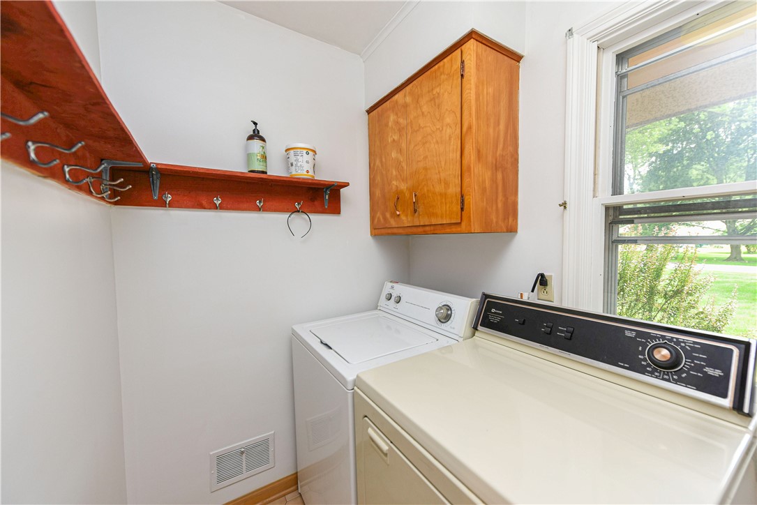 10 Kitty Hawk Drive Pittsford, NY 14534 - Photo 18 of 37