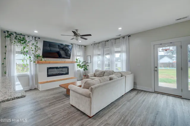 $480,000 | 50 South Lord Wallace Court, Rocky Point, NC 28457