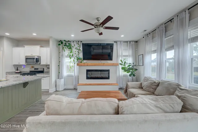 $480,000 | 50 South Lord Wallace Court, Rocky Point, NC 28457