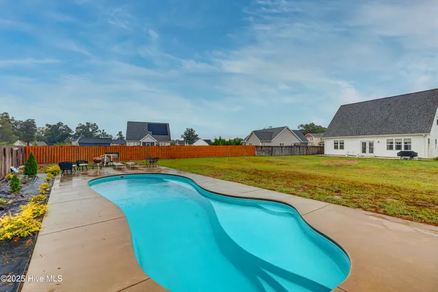 $480,000 | 50 South Lord Wallace Court, Rocky Point, NC 28457